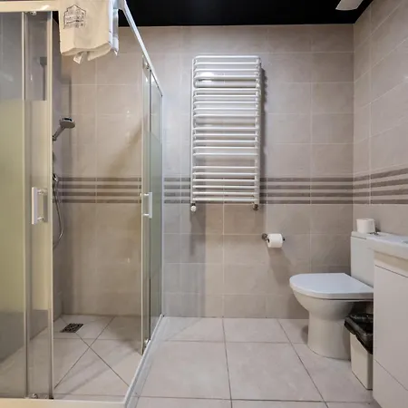 Wesola Aparthotel Wolka Kosowska